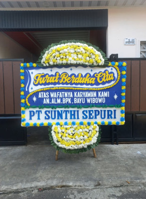 Papan Bunga Duka di Pengarom