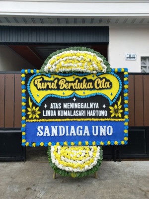 Papan Bunga Duka di Pengarom